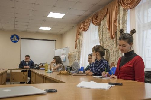 Выборы как феномен политики: дискуссия во имя гражданского воспитания