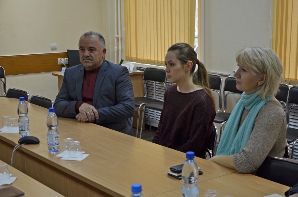 В администрации города обсудили проблему бездомных животных