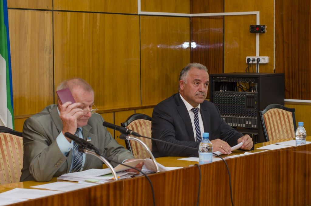 Шесть вопросов для депутатов