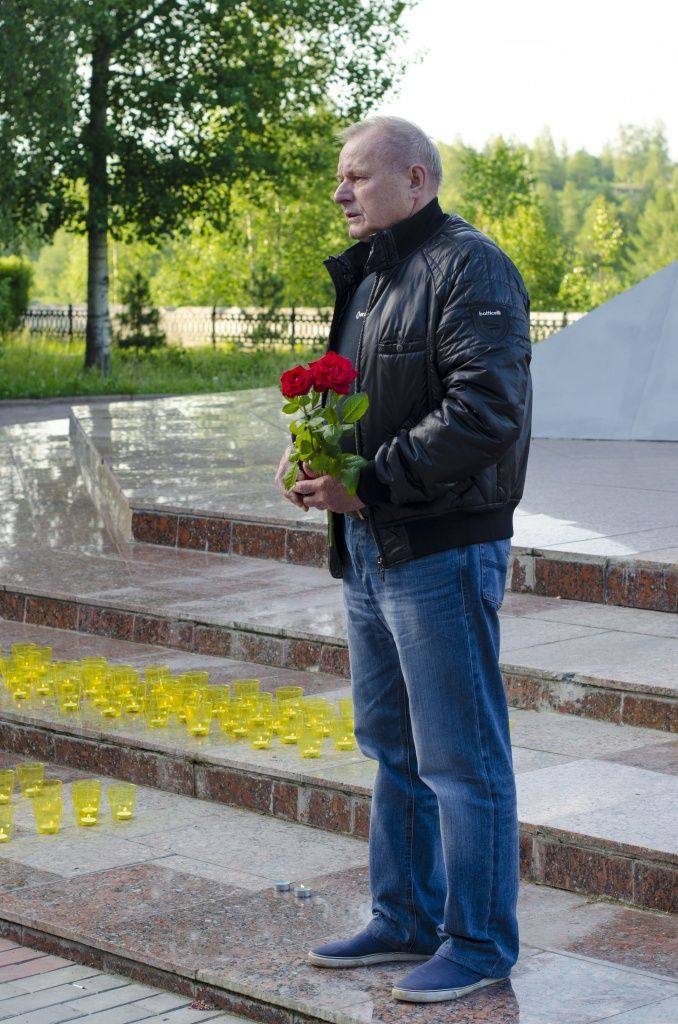 Свеча памяти_2.JPG
